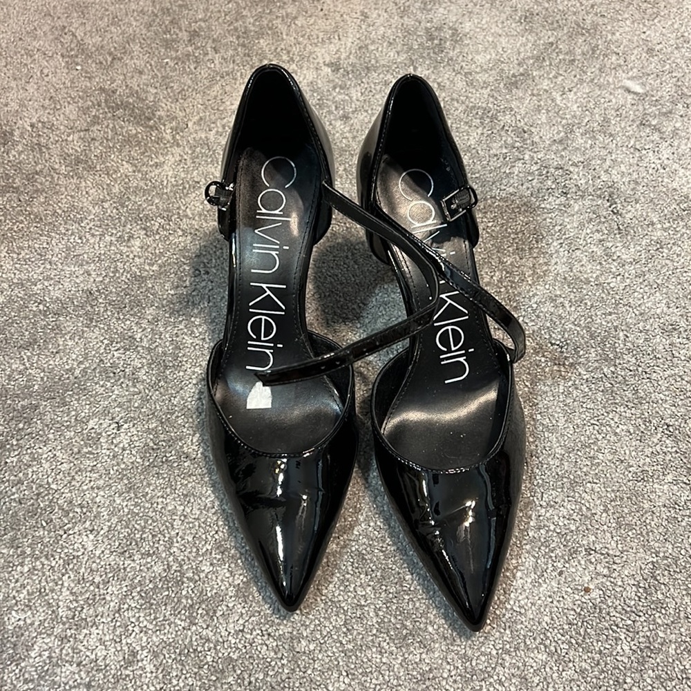 Size 7.5 Calvin Klein Heels